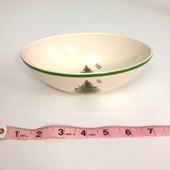 Spode Christmas Tree Oval Serving Bowl - Picture 3 of 3